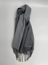 Load image into Gallery viewer, Luxurious Reversible Cashmere Blend Scarf