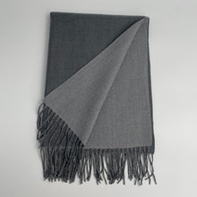 Load image into Gallery viewer, Luxurious Reversible Cashmere Blend Scarf