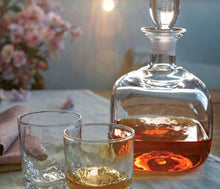 Load image into Gallery viewer, Simon Pearce Woodbury Decanter