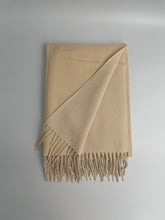Load image into Gallery viewer, Luxurious Reversible Cashmere Blend Scarf