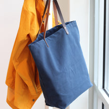 Load image into Gallery viewer, City Tote Bag