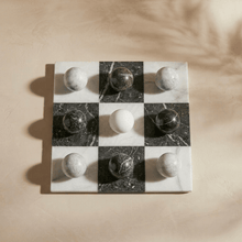 Load image into Gallery viewer, Italian Marble Tic Tac Toe Set