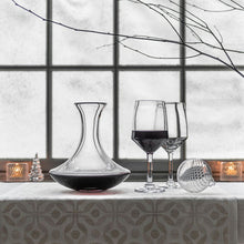 Load image into Gallery viewer, Simon Pearce Madison Wine Carafe