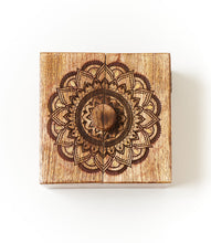 Load image into Gallery viewer, Mandala Keepsake Box