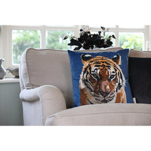 Load image into Gallery viewer, Tiger Velvet Pillow