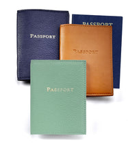 Load image into Gallery viewer, Leather Passport Holder